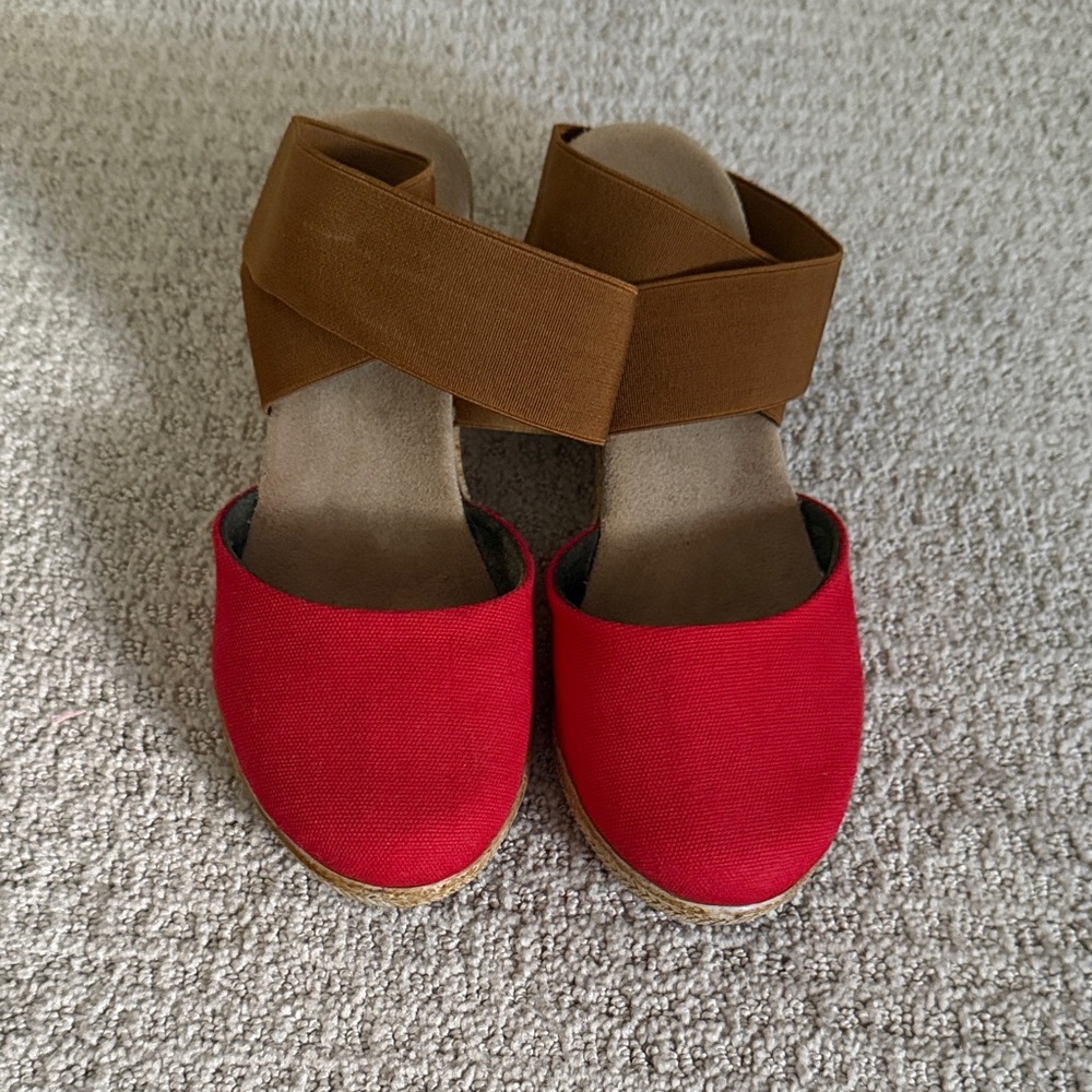Charleston Shoe Company Heels - Picture 4 of 8